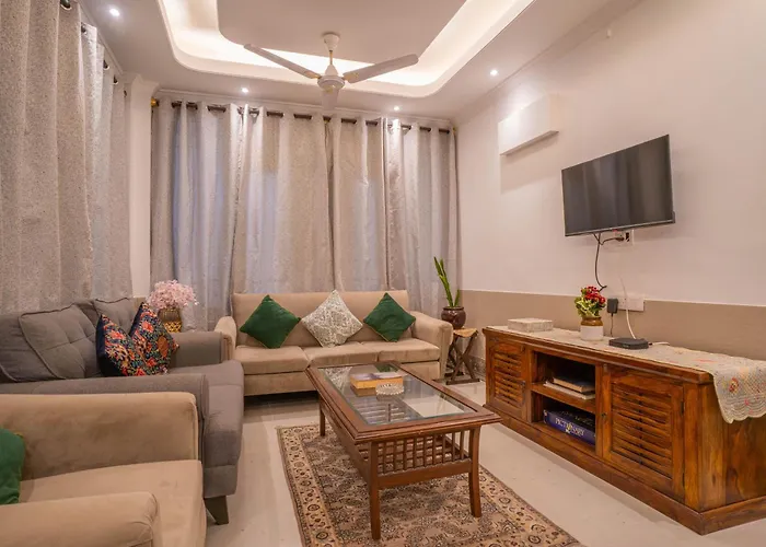 Hostie Tjh - Cute Mini 2Bhk Apt, Saket, Near Max Hospital