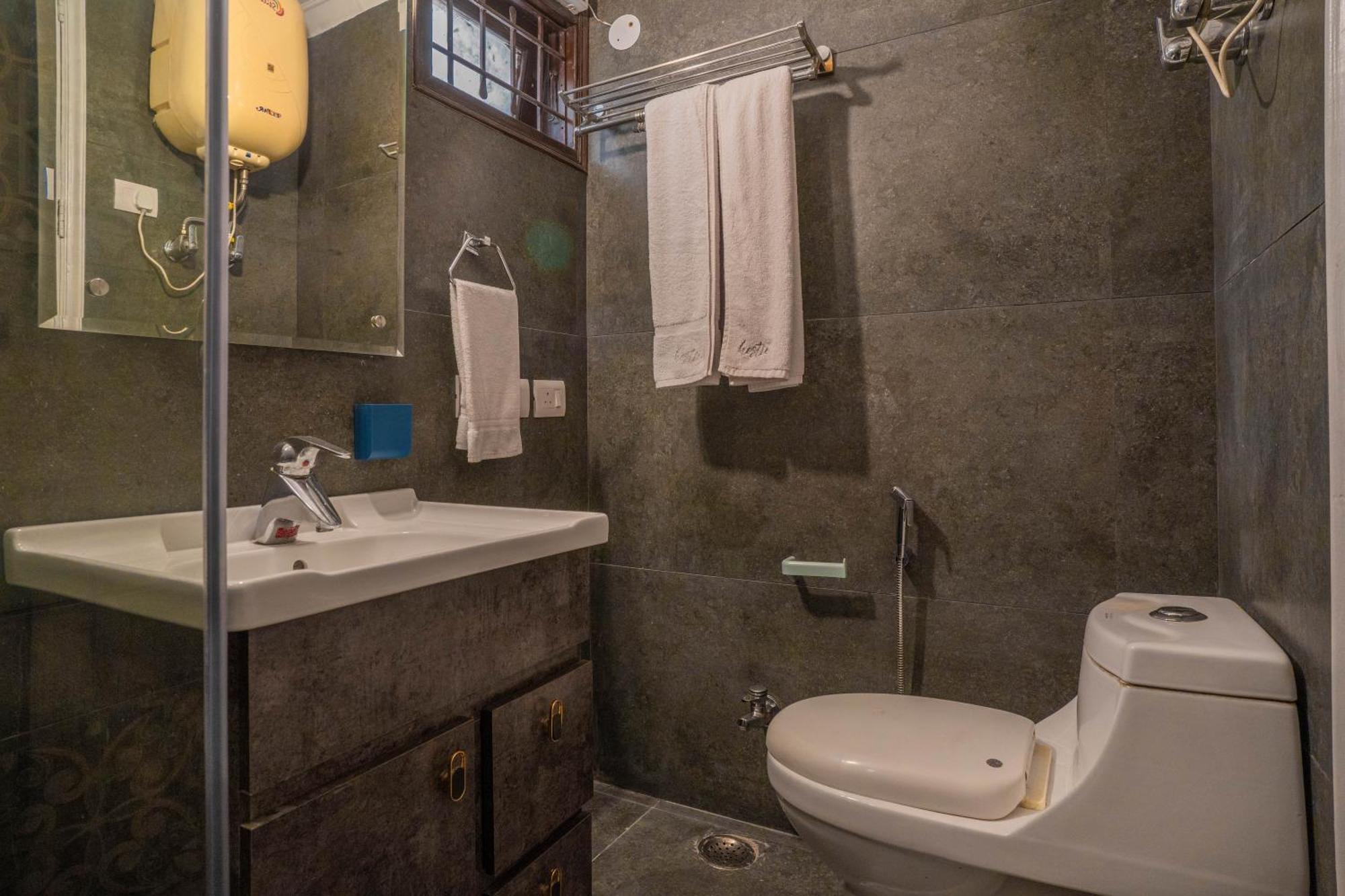 Hostie Tjh - Cute Mini 2bhk Apt, Saket, Near Max Hospital Apartment