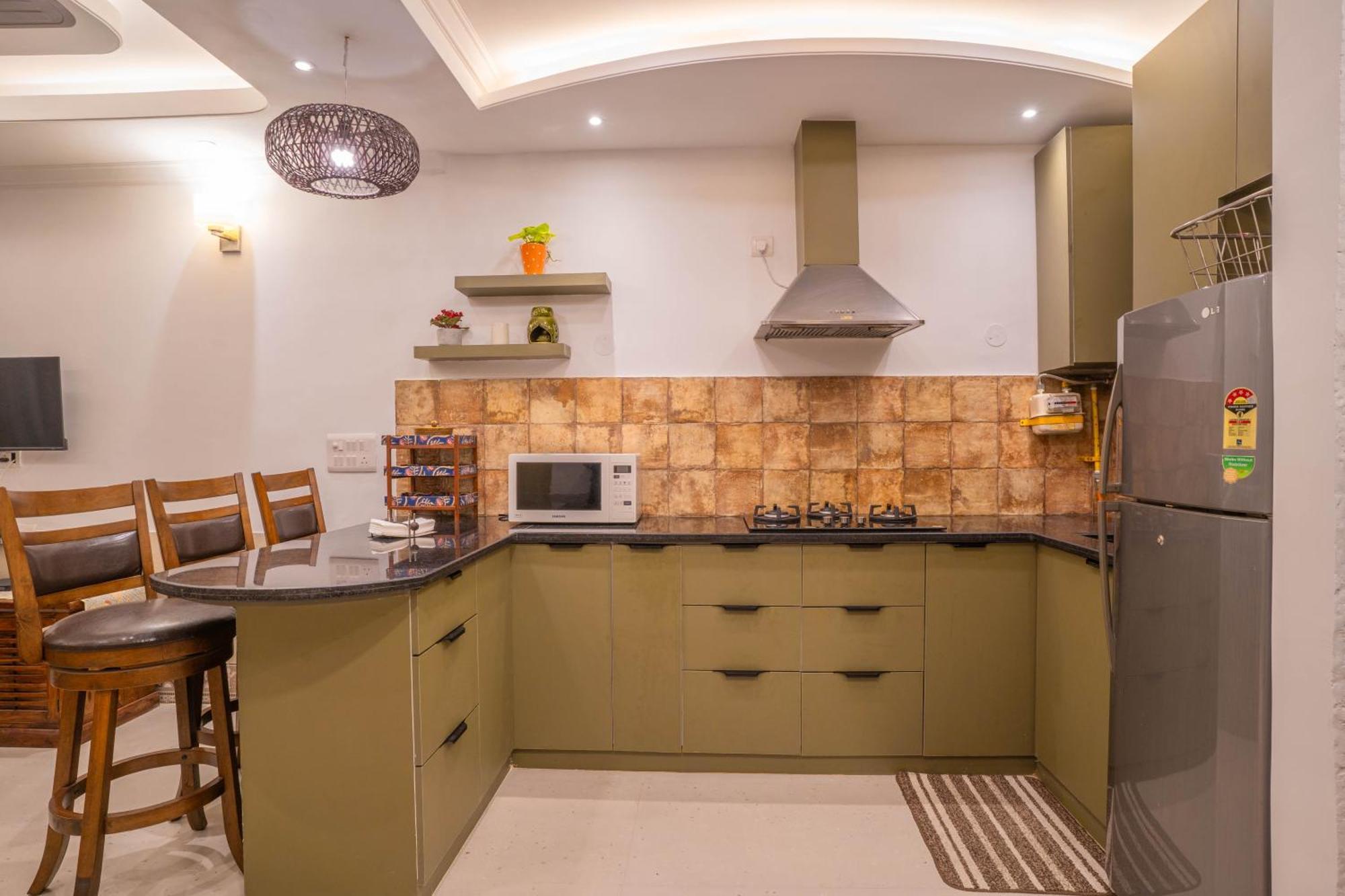 Apartment Hostie Tjh - Cute Mini 2bhk Apt, Saket, Near Max Hospital